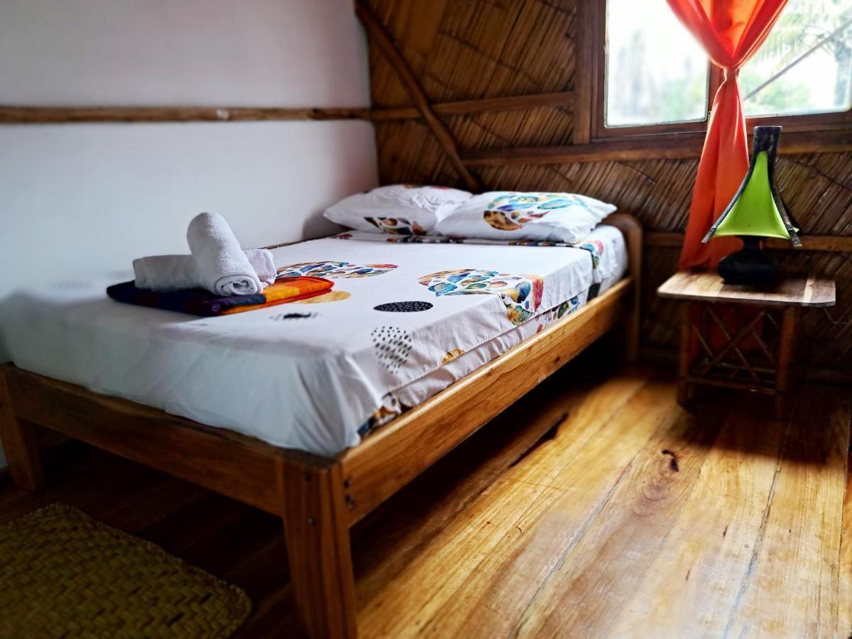 Hostal Olmito Canoa Ngoại thất bức ảnh