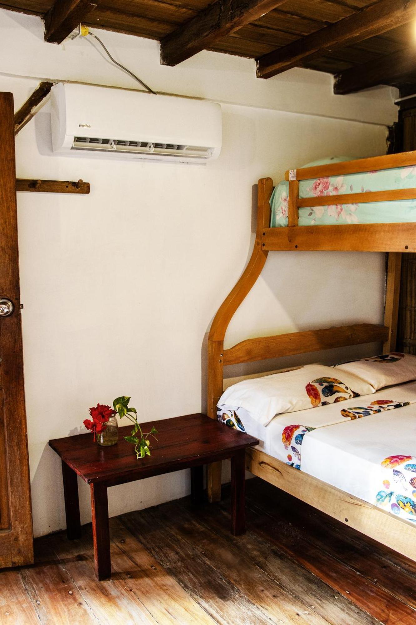 Hostal Olmito Canoa Ngoại thất bức ảnh