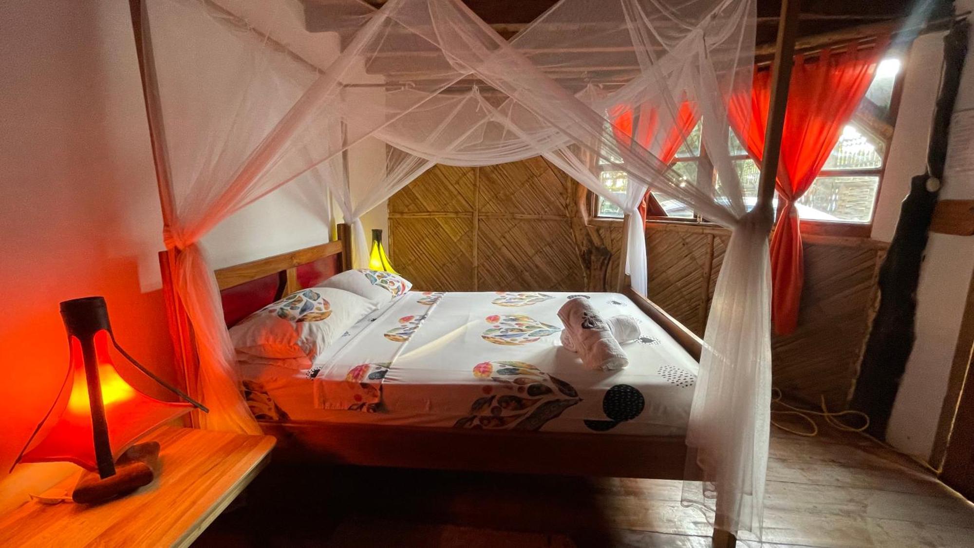 Hostal Olmito Canoa Ngoại thất bức ảnh