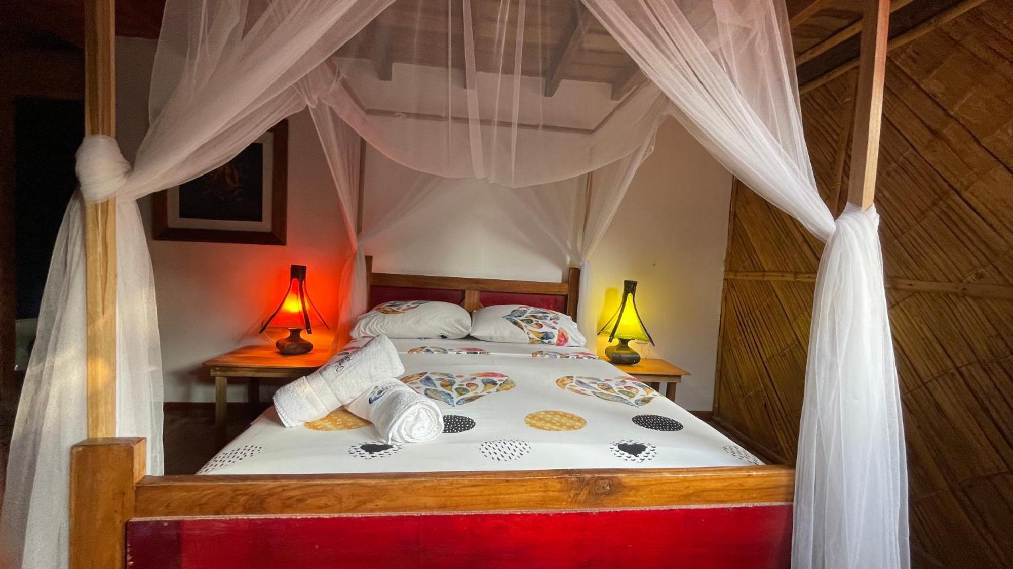Hostal Olmito Canoa Ngoại thất bức ảnh